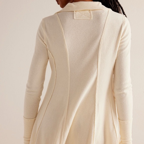 Free People - We The Free Made Of Dreams Ivory Thermal Half Button Blouse Large - Picture 3 of 13
